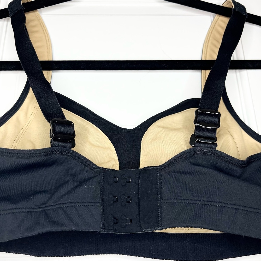 lululemon athletica Black Moisture-Wicking Sports Bra - Picture 5 of 5